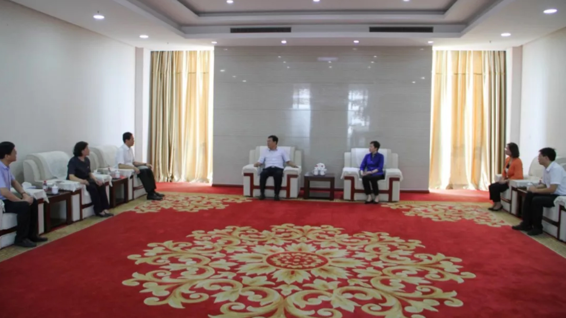 濰坊市委常委、組織部部長劉國偉來浩信集團走訪慰問省勞模呂繼賢董事長